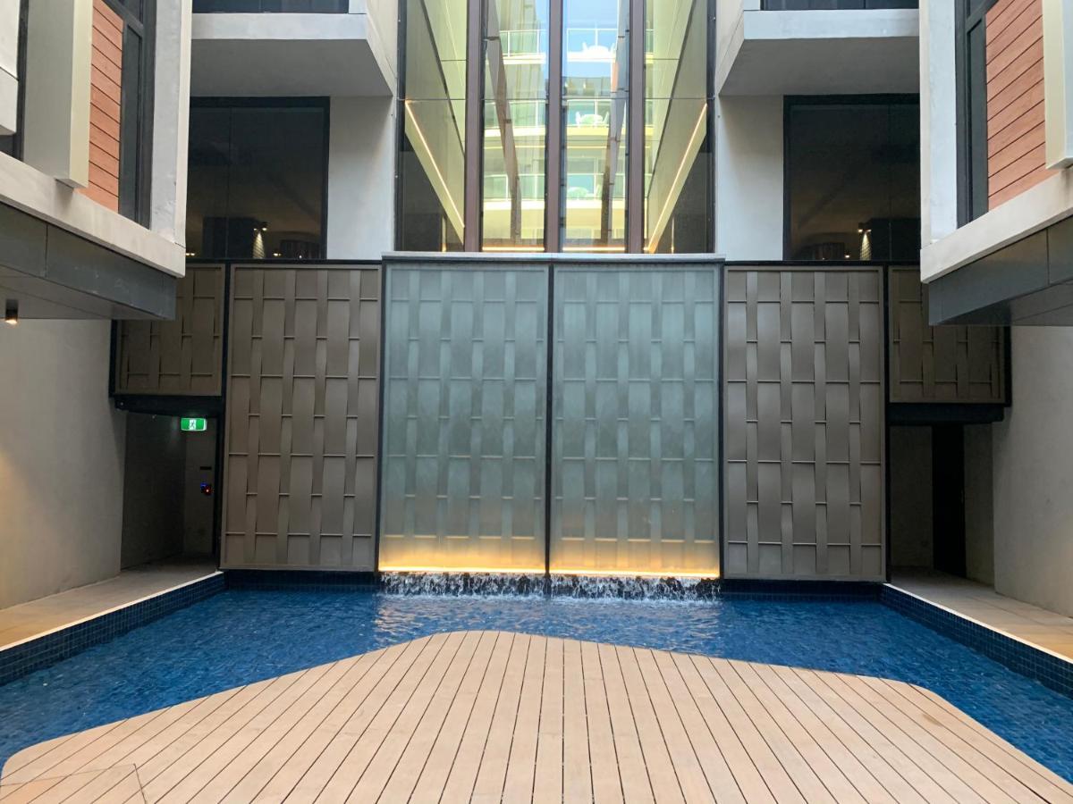 Midnight Luxe 1Br 1Bath Apartment 104 In The Heart Of Braddon Pool Sauna Secure Parking Wine Wifi Canberra Exterior foto