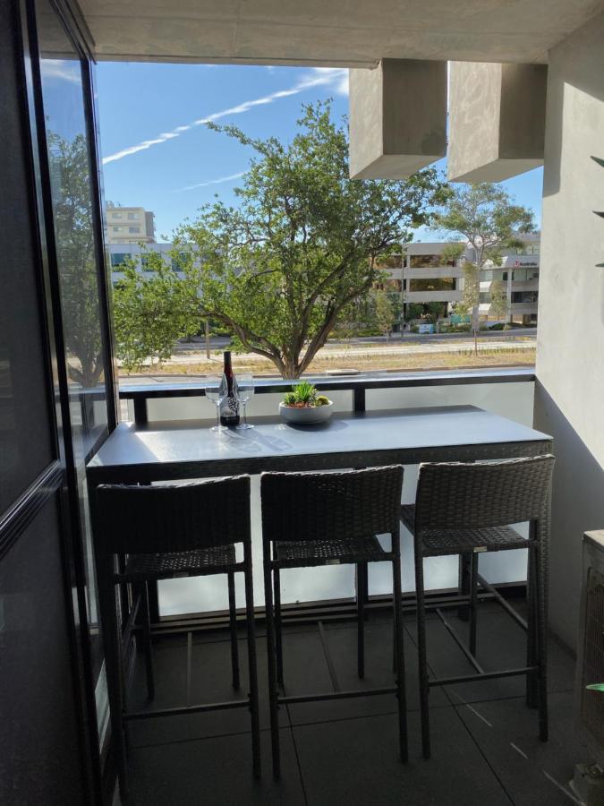 Midnight Luxe 1Br 1Bath Apartment 104 In The Heart Of Braddon Pool Sauna Secure Parking Wine Wifi Canberra Exterior foto