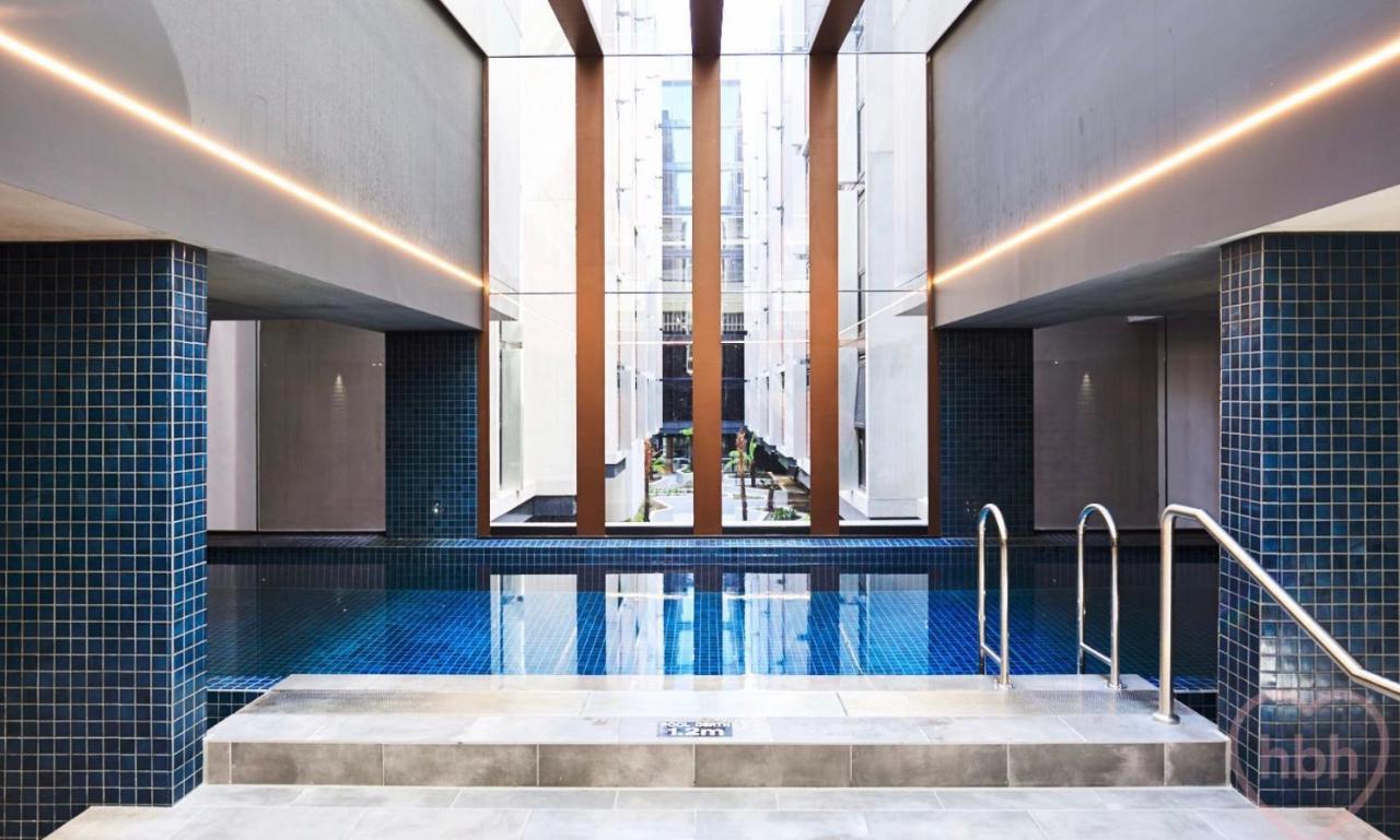 Midnight Luxe 1Br 1Bath Apartment 104 In The Heart Of Braddon Pool Sauna Secure Parking Wine Wifi Canberra Exterior foto
