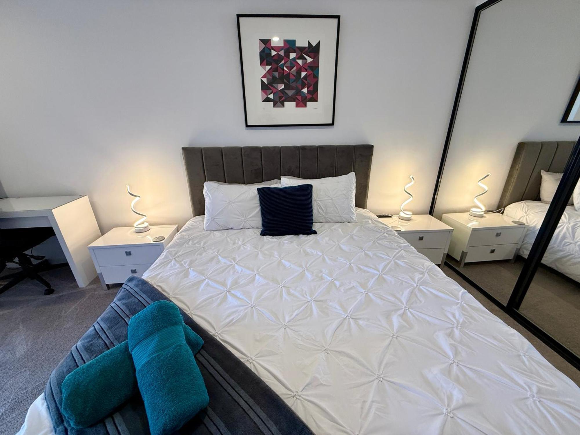 Midnight Luxe 1Br 1Bath Apartment 104 In The Heart Of Braddon Pool Sauna Secure Parking Wine Wifi Canberra Exterior foto